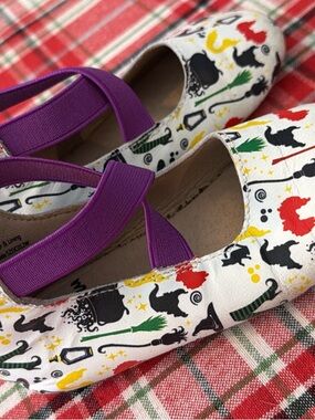Monkey Feet Girls Hocus Pocus -Themed  ballet Shoes with Purple Straps